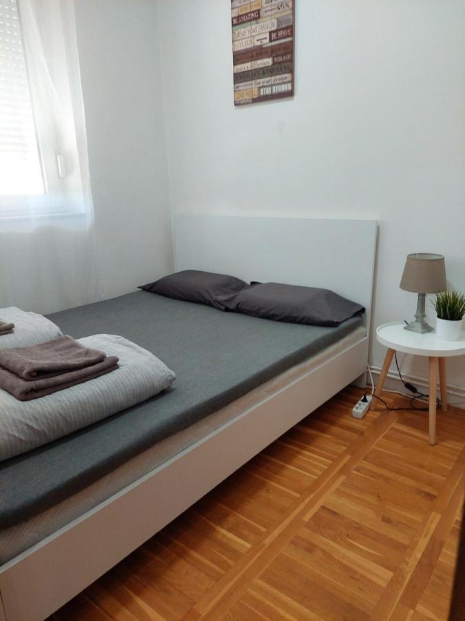 Smiley 2 - Subotica Centar Apartment Exterior photo